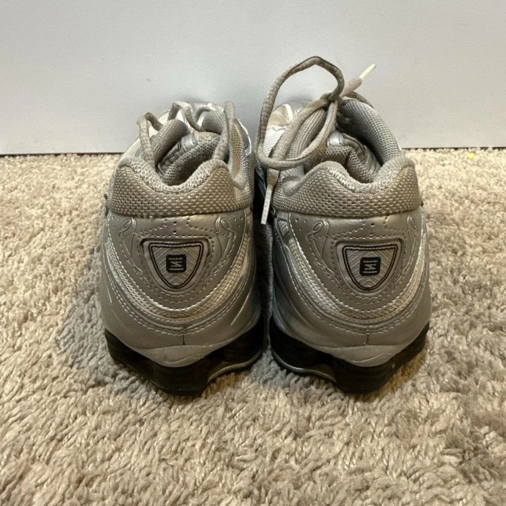 Nike Shox Shoes Womens Size 8.5 Silver Running Cushioned Sneakers 315331-101